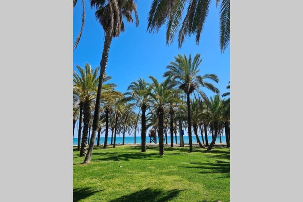 Calmahouse Carihuela Torremolinos Exterior photo