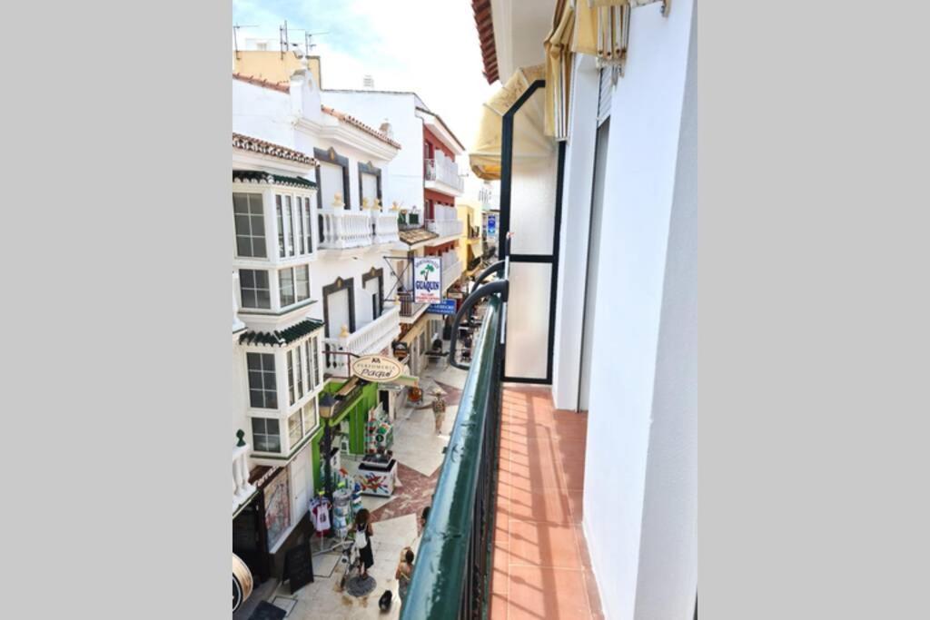 Calmahouse Carihuela Torremolinos Exterior photo